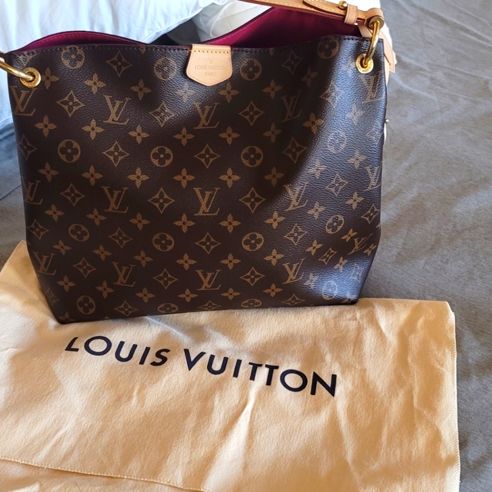 Louis Vuitton Graceful PM